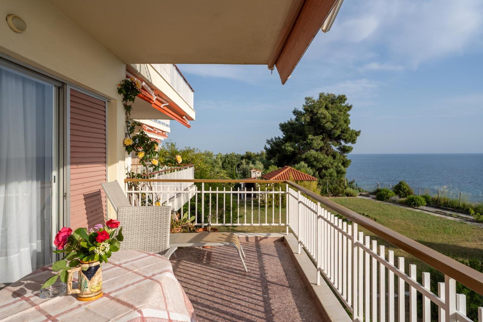 Sunshine House Offering Spectacular Views To Olymp A Daire Nea Iraklia Dış mekan fotoğraf